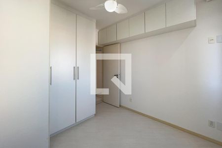 Apartamento à venda com 80m², 3 quartos e 2 vagasQuarto 2