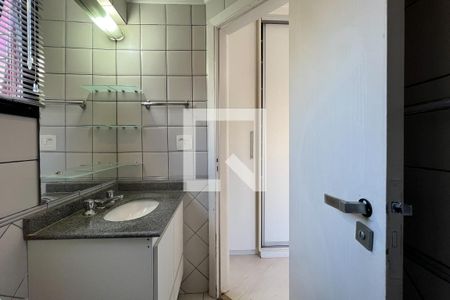 Apartamento à venda com 80m², 3 quartos e 2 vagasBanheiro da Suíte