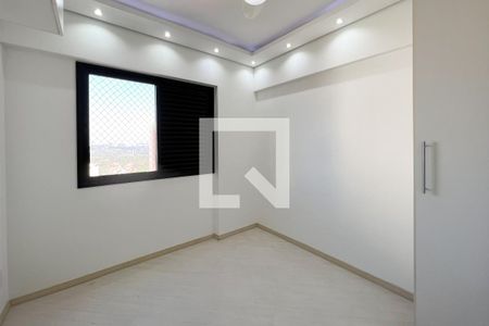 Apartamento à venda com 80m², 3 quartos e 2 vagasQuarto 2