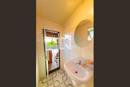 Casa à venda com 450m², 3 quartos e 5 vagas Casa à venda com 450m², 3 quartos e 5 vagasBanheiro