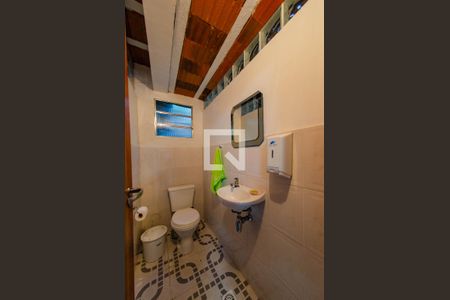 Casa à venda com 450m², 3 quartos e 5 vagas Casa à venda com 450m², 3 quartos e 5 vagasBanheiro da casa 2 - 1