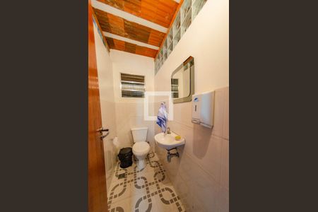 Casa à venda com 450m², 3 quartos e 5 vagas Casa à venda com 450m², 3 quartos e 5 vagasBanheiro da casa 2 - 2