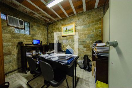 Casa à venda com 450m², 3 quartos e 5 vagas Casa à venda com 450m², 3 quartos e 5 vagasCasa 2