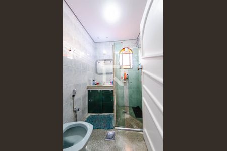 Casa à venda com 450m², 3 quartos e 5 vagas Casa à venda com 450m², 3 quartos e 5 vagasBanheiro