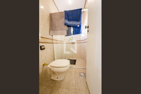 Casa à venda com 450m², 3 quartos e 5 vagas Casa à venda com 450m², 3 quartos e 5 vagasBanheiro da suíte 2