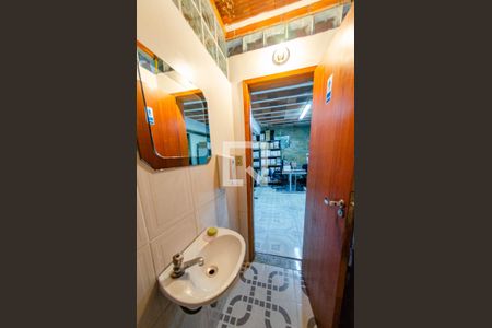 Casa à venda com 450m², 3 quartos e 5 vagas Casa à venda com 450m², 3 quartos e 5 vagasBanheiro da casa 2 - 2