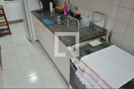 Apartamento à venda com 72m², 2 quartos e 1 vaga Apartamento à venda com 72m², 2 quartos e 1 vagaCozinha