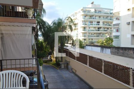 Apartamento à venda com 72m², 2 quartos e 1 vaga Apartamento à venda com 72m², 2 quartos e 1 vagaVista da Varanda