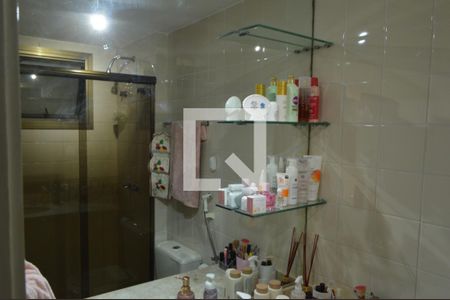 Apartamento à venda com 72m², 2 quartos e 1 vaga Apartamento à venda com 72m², 2 quartos e 1 vagaBanheiro da Suíte