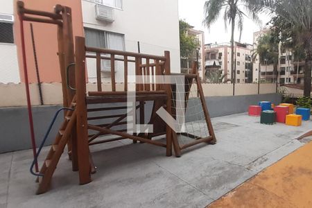 Apartamento à venda com 72m², 2 quartos e 1 vaga Apartamento à venda com 72m², 2 quartos e 1 vagaÁrea comum - Playground