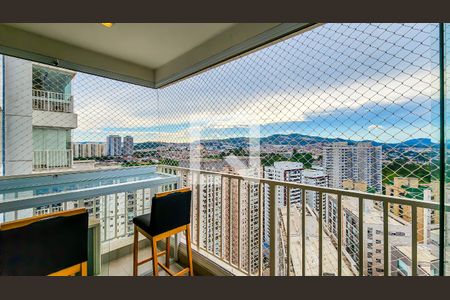 Apartamento à venda com 49m², 1 quarto e 2 vagas Apartamento à venda com 49m², 1 quarto e 2 vagasVaranda-Área de Serviço