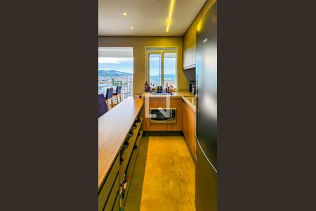 Apartamento à venda com 49m², 1 quarto e 2 vagas Apartamento à venda com 49m², 1 quarto e 2 vagasCozinha