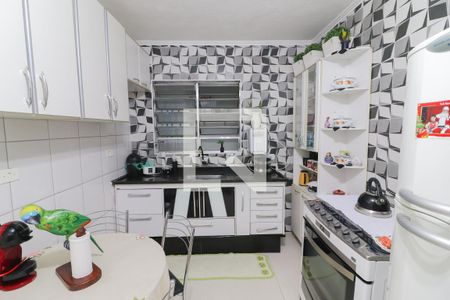 Casa à venda com 40m², 2 quartos e 2 vagas Casa à venda com 40m², 2 quartos e 2 vagasCozinha