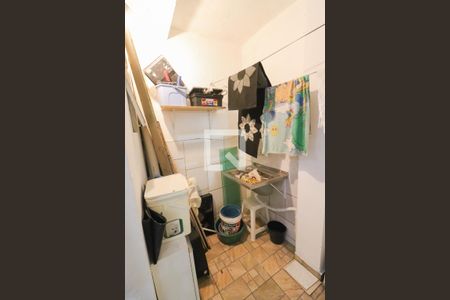 Casa à venda com 40m², 2 quartos e 2 vagas Casa à venda com 40m², 2 quartos e 2 vagasLavanderia