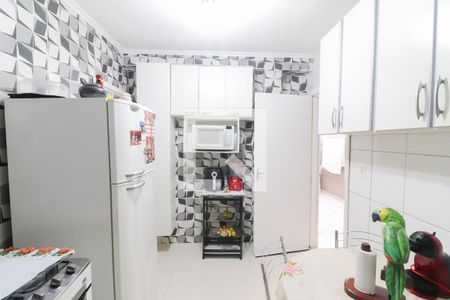 Casa à venda com 40m², 2 quartos e 2 vagas Casa à venda com 40m², 2 quartos e 2 vagasCozinha