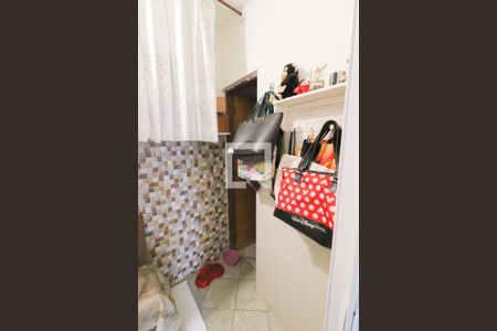 Casa à venda com 40m², 2 quartos e 2 vagas Casa à venda com 40m², 2 quartos e 2 vagasDependecia Empregada