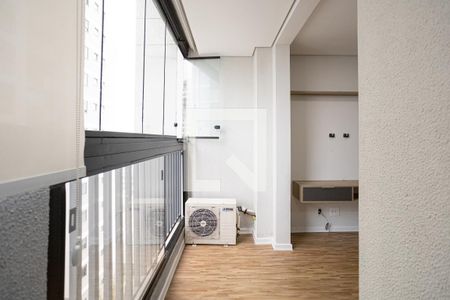 Sacada de casa de condomínio à venda com 2 quartos, 48m² em Centro, Osasco