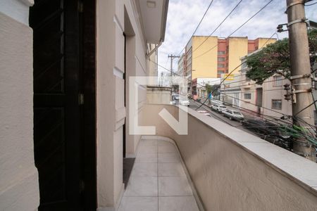 Casa para alugar com 80m², 3 quartos e sem vagavaranda