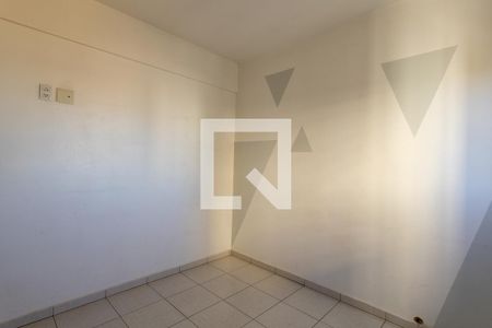 Apartamento para alugar com 76m², 3 quartos e 2 vagas Apartamento para alugar com 76m², 3 quartos e 2 vagasQuarto 2