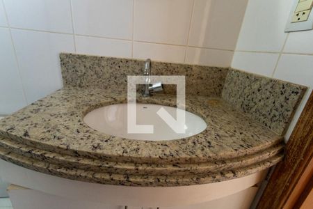 Apartamento para alugar com 76m², 3 quartos e 2 vagas Apartamento para alugar com 76m², 3 quartos e 2 vagasBanheiro