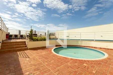 Apartamento para alugar com 76m², 3 quartos e 2 vagas Apartamento para alugar com 76m², 3 quartos e 2 vagasÁrea comum - Piscina