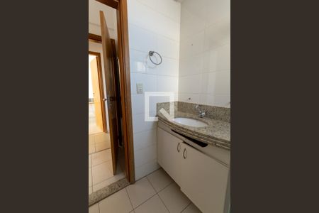 Apartamento para alugar com 76m², 3 quartos e 2 vagas Apartamento para alugar com 76m², 3 quartos e 2 vagasBanheiro da Suíte