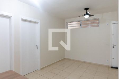Sala de apartamento para alugar com 2 quartos, 43m² em Jardim Heitor Rigon, Ribeirão Preto