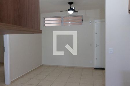 Sala de apartamento para alugar com 2 quartos, 43m² em Jardim Heitor Rigon, Ribeirão Preto