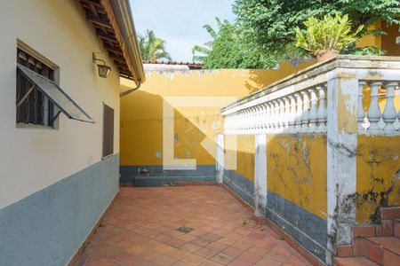 Casa à venda com 180m², 3 quartos e 2 vagas Casa à venda com 180m², 3 quartos e 2 vagasQuintal