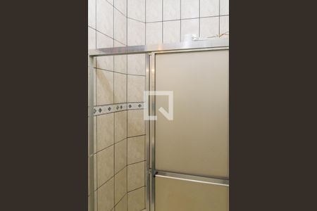 Casa à venda com 180m², 3 quartos e 2 vagas Casa à venda com 180m², 3 quartos e 2 vagasBanheiro