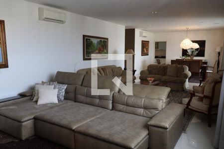 Sala de TV de apartamento para alugar com 4 quartos, 281m² em Vila Andrade, São Paulo