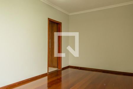 Casa para alugar com 411m², 4 quartos e 5 vagasSuite2