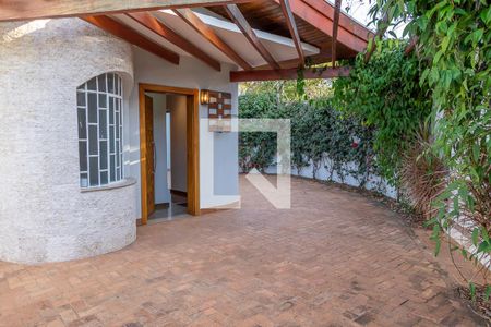 Casa para alugar com 411m², 4 quartos e 5 vagasFachada Interna- Entrada da Casa