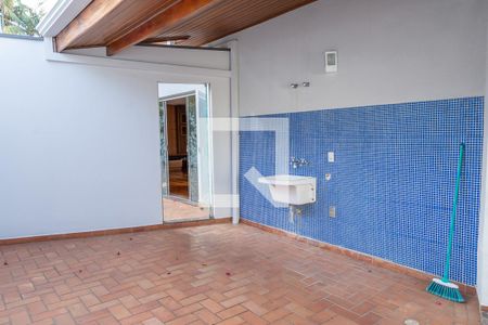 Casa para alugar com 411m², 4 quartos e 5 vagasÁrea de Serviço