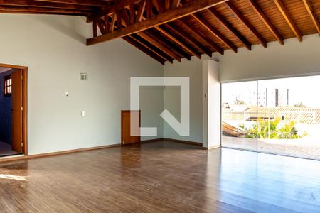 Casa para alugar com 411m², 4 quartos e 5 vagasPiso Superior - Salão