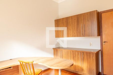 Casa para alugar com 411m², 4 quartos e 5 vagasQuarto1 