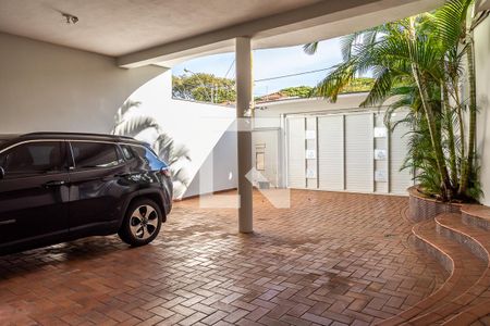 Casa para alugar com 411m², 4 quartos e 5 vagasGaragem
