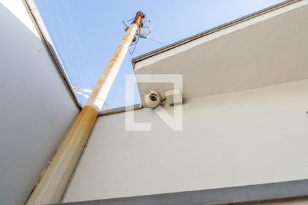 Casa para alugar com 411m², 4 quartos e 5 vagasDetalhe Garagem - CÂmera de Segurança 