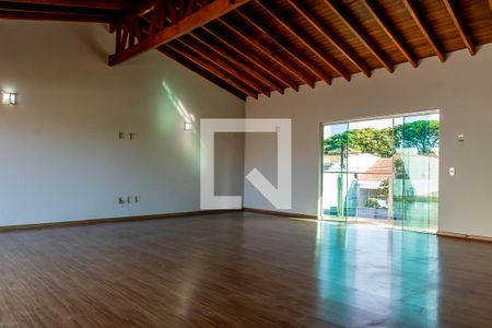 Casa para alugar com 411m², 4 quartos e 5 vagasPiso Superior - Salão