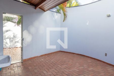 Casa para alugar com 411m², 4 quartos e 5 vagasÁrea de Serviço