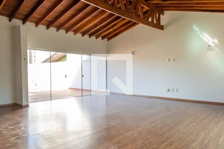 Casa para alugar com 411m², 4 quartos e 5 vagasPiso Superior - Salão