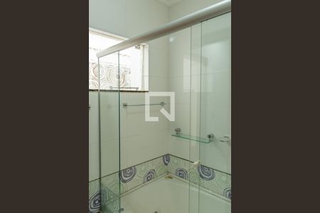 Casa para alugar com 411m², 4 quartos e 5 vagasBanheiro Social