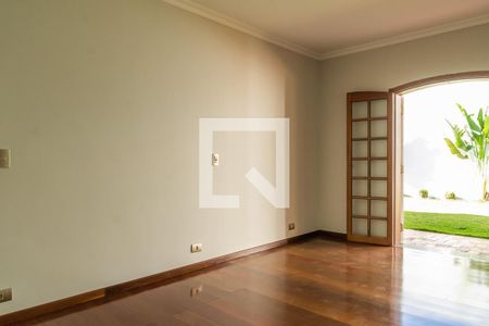 Casa para alugar com 411m², 4 quartos e 5 vagasSuíte1