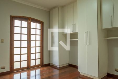 Casa para alugar com 411m², 4 quartos e 5 vagasQuarto2