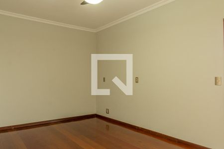 Casa para alugar com 411m², 4 quartos e 5 vagasSuíte2
