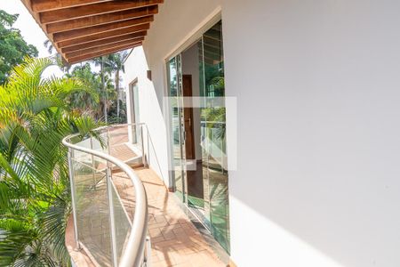 Casa para alugar com 411m², 4 quartos e 5 vagasPiso Superior - Sacada