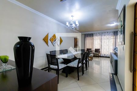 Sala de casa à venda com 3 quartos, 220m² em Vila Moraes, São Paulo