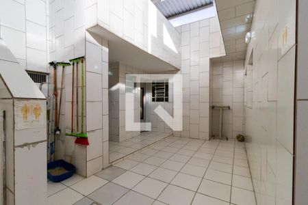Casa à venda com 220m², 3 quartos e 3 vagasQuintal