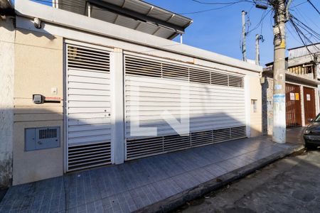 Casa à venda com 220m², 3 quartos e 3 vagasFachada