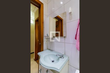 Casa à venda com 220m², 3 quartos e 3 vagasBanheiro